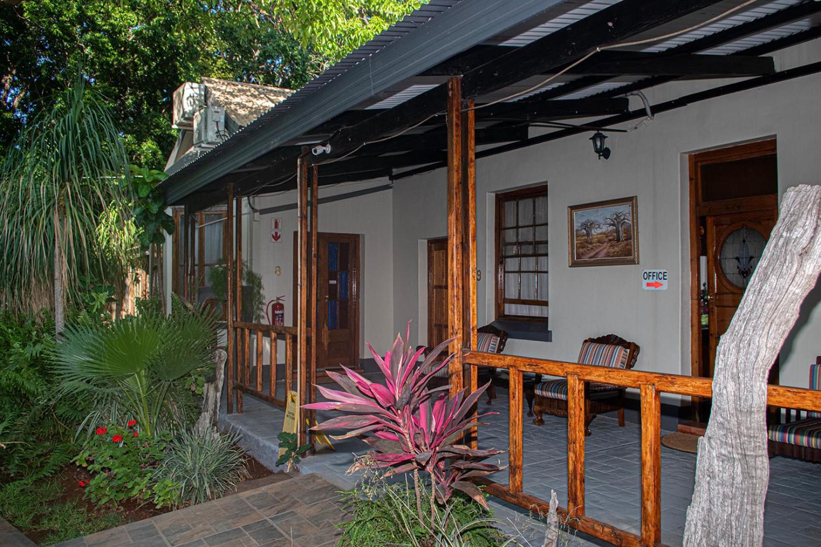 Dei Gratia Guest House Musina Exterior photo