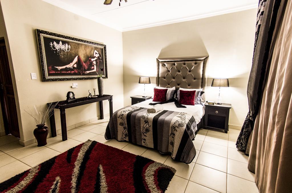 Dei Gratia Guest House Musina Exterior photo