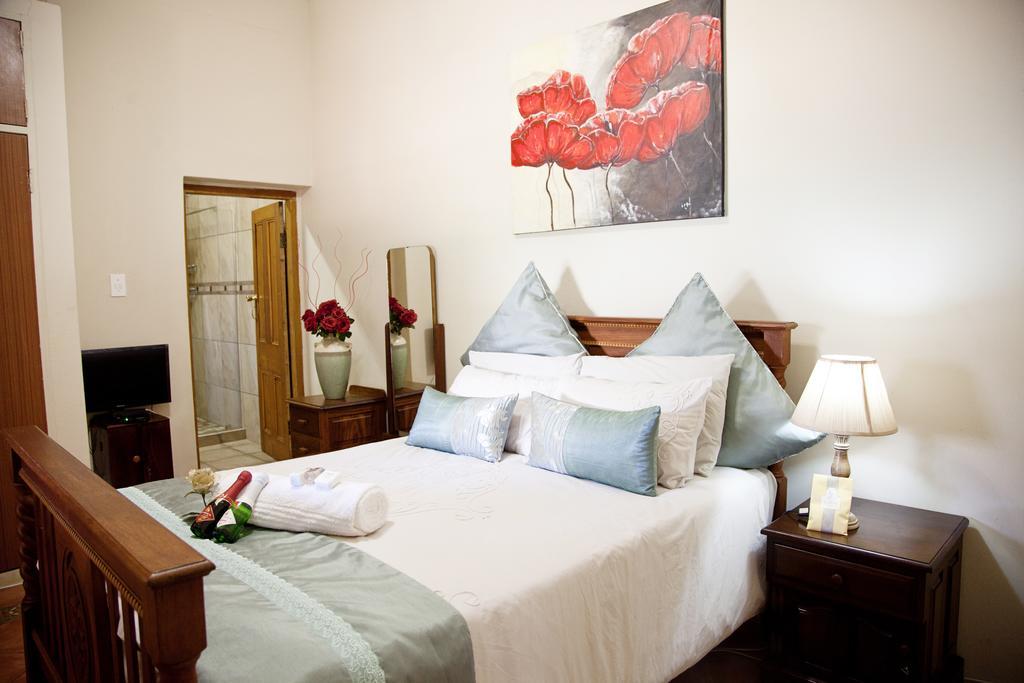 Dei Gratia Guest House Musina Exterior photo