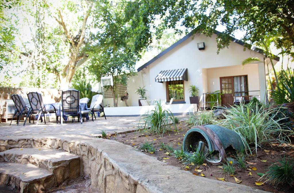 Dei Gratia Guest House Musina Exterior photo